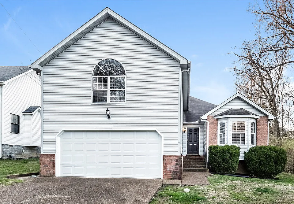 2941 Split Oak Trl