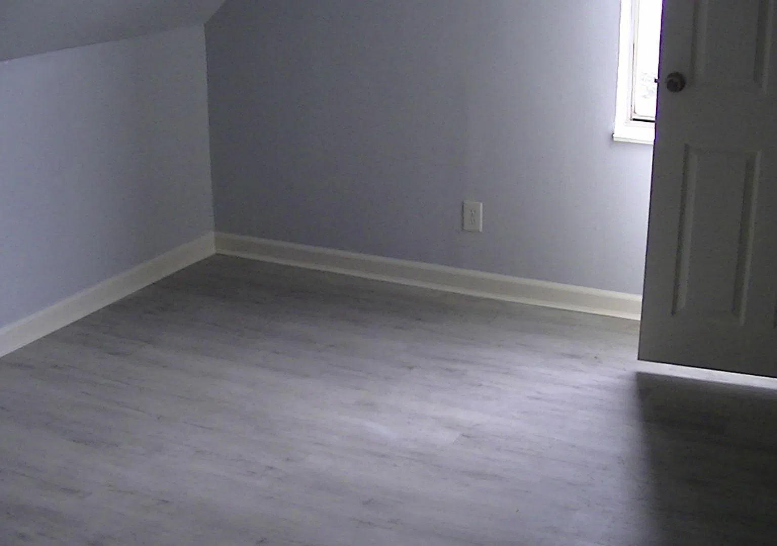 4 bed, 1.5 bath, 1680 sqft, $1,899 — Photo 3