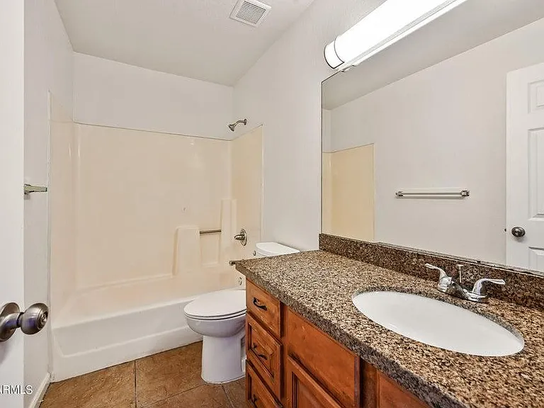 6166 E Glencove St #1 — Photo 12
