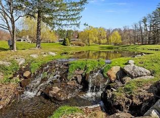 9 Great Meadow Ln #9, Avon, CT 06001