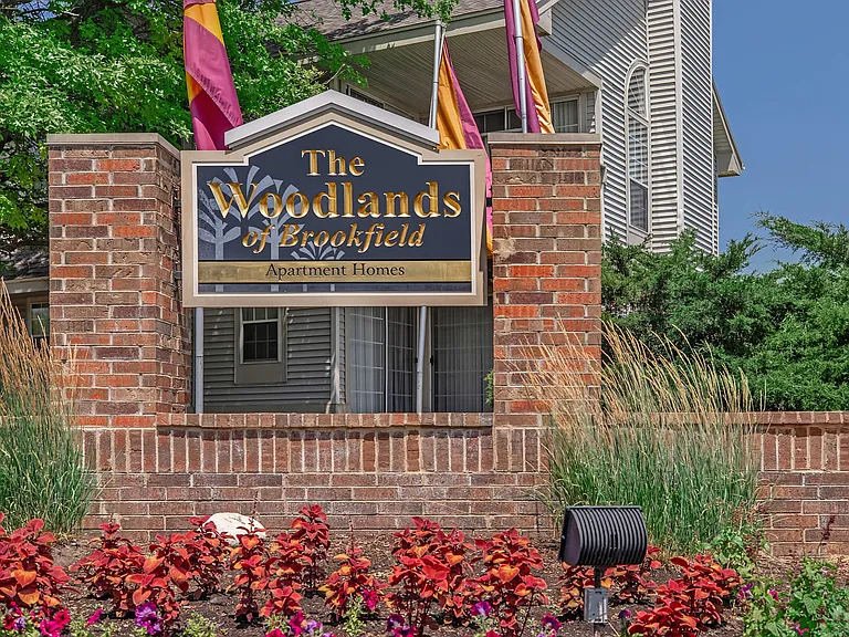 Woodlands Of Brookfield — Photo 17