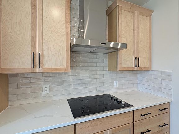 5th image of 13209 Nixon Ln