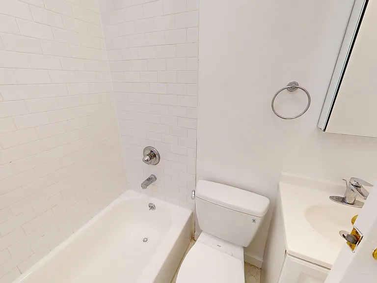346 Leavenworth Street — Photo 4