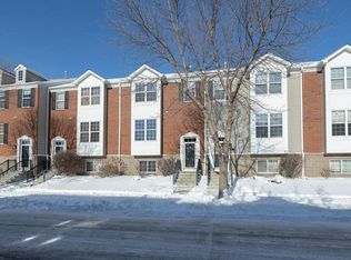 7909 Stratford Cir N, Shakopee, MN 55379