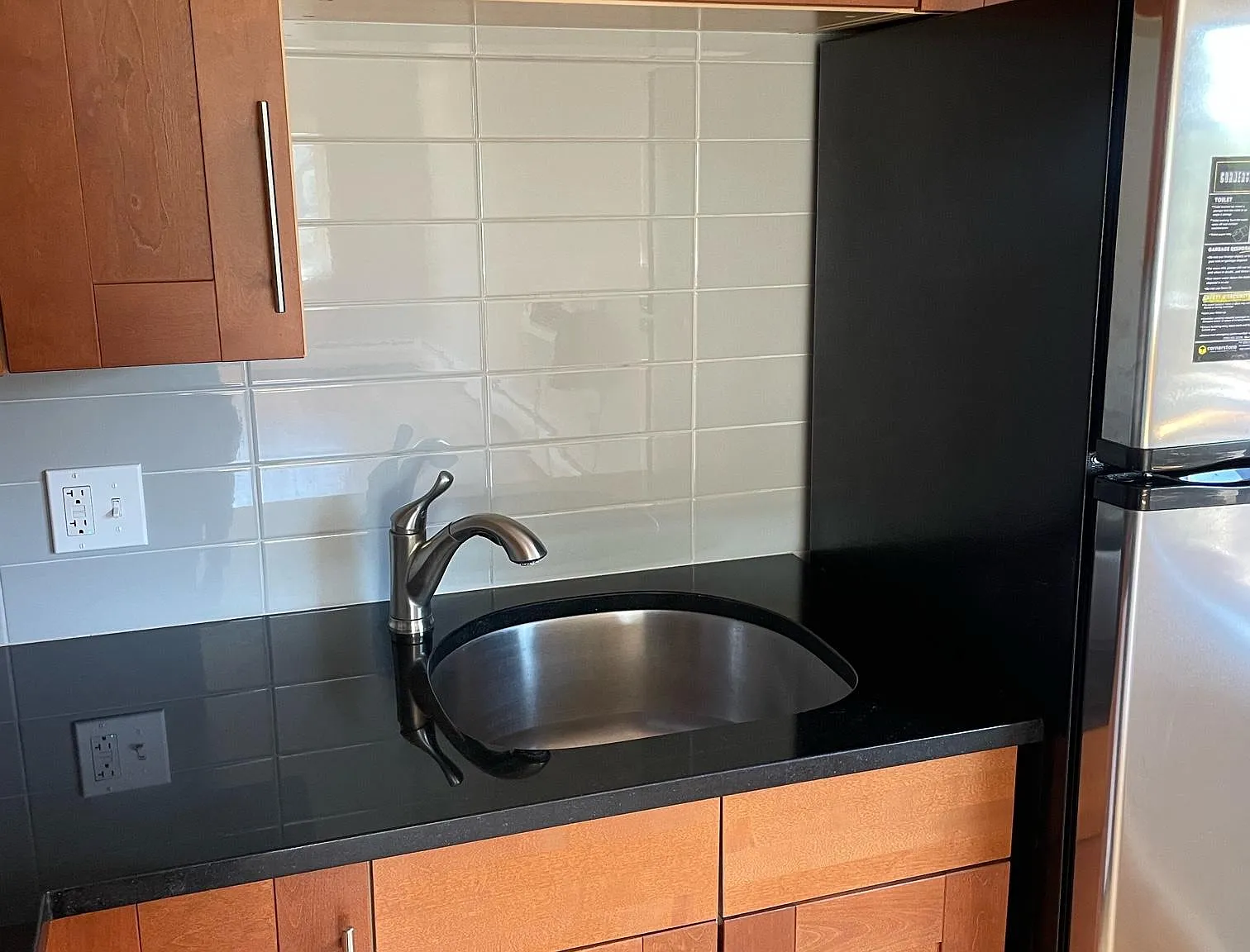1 bed, 650 sqft, $1,400 — Photo 3