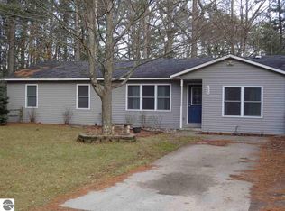 4094 Forest Rd, Oscoda, MI 48750