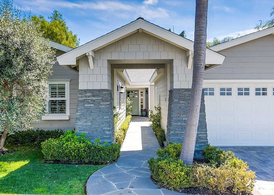 2nd image of 24296 Los Serranos Dr