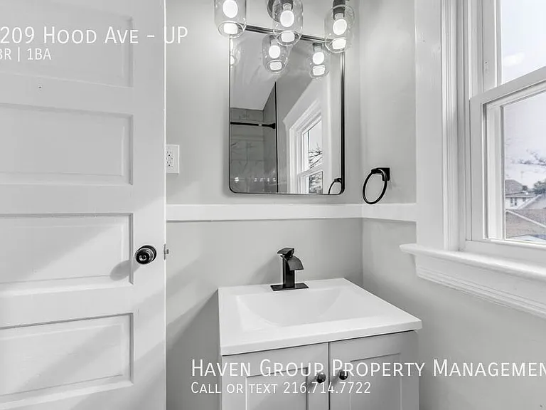 2209 Hood Ave #UP — Photo 15