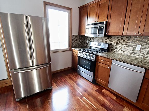 5th image of 5761 59th St #2RIGHTYY