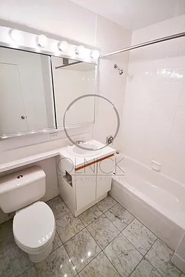Rented by Olnick Organization | media 3