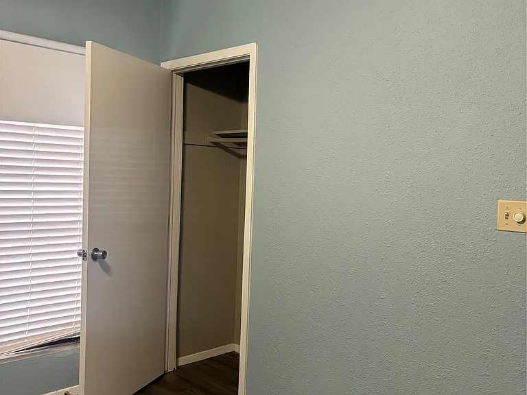 2801 Rio Grande St #208 — Photo 8