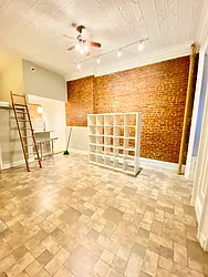 Rented by Safdie Realty Group