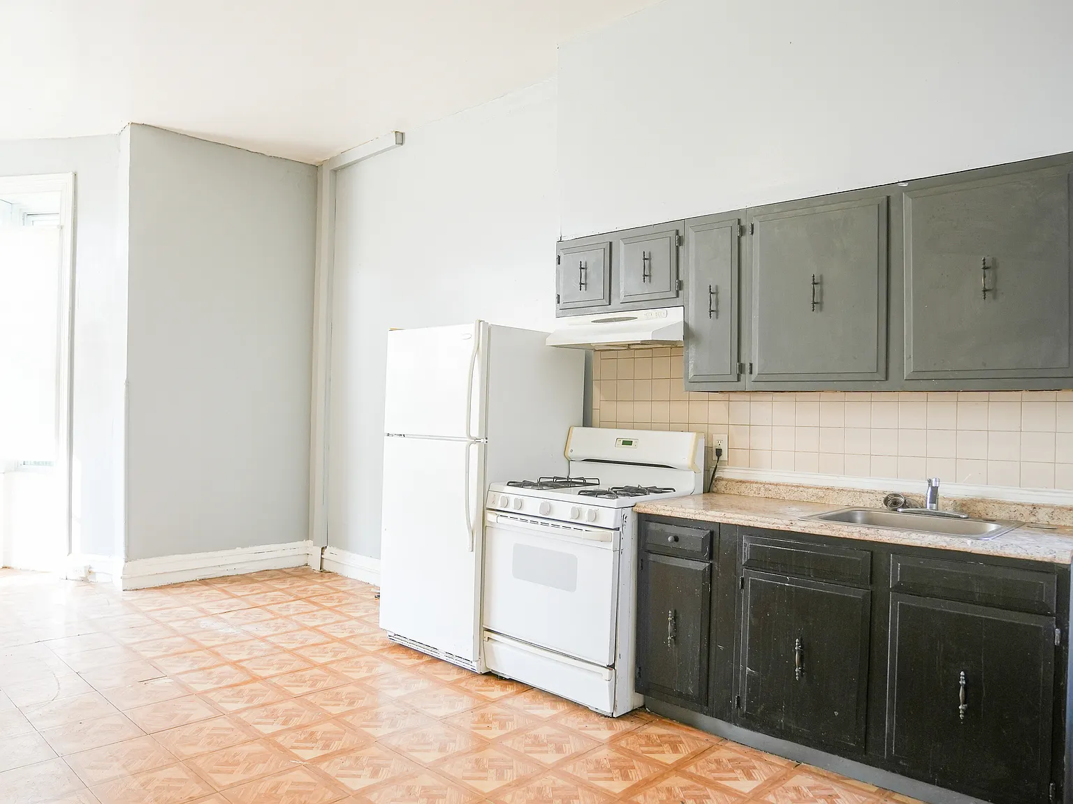 1 bed, 1000 sqft, $1,000 — Photo 3