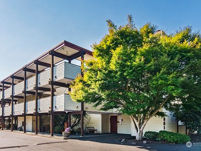 8516 196th Street SW #302, Edmonds, WA, 98026