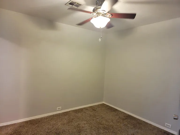 2817 Franklin Dr — Photo 13