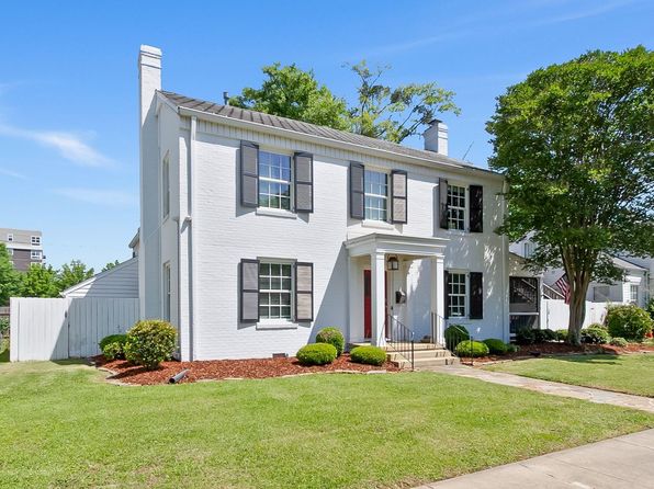 21 University Cir