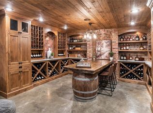 415 NW 5th St, Bentonville, AR 72712