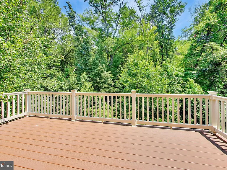 8012 Spring Arbor Dr — Photo 14