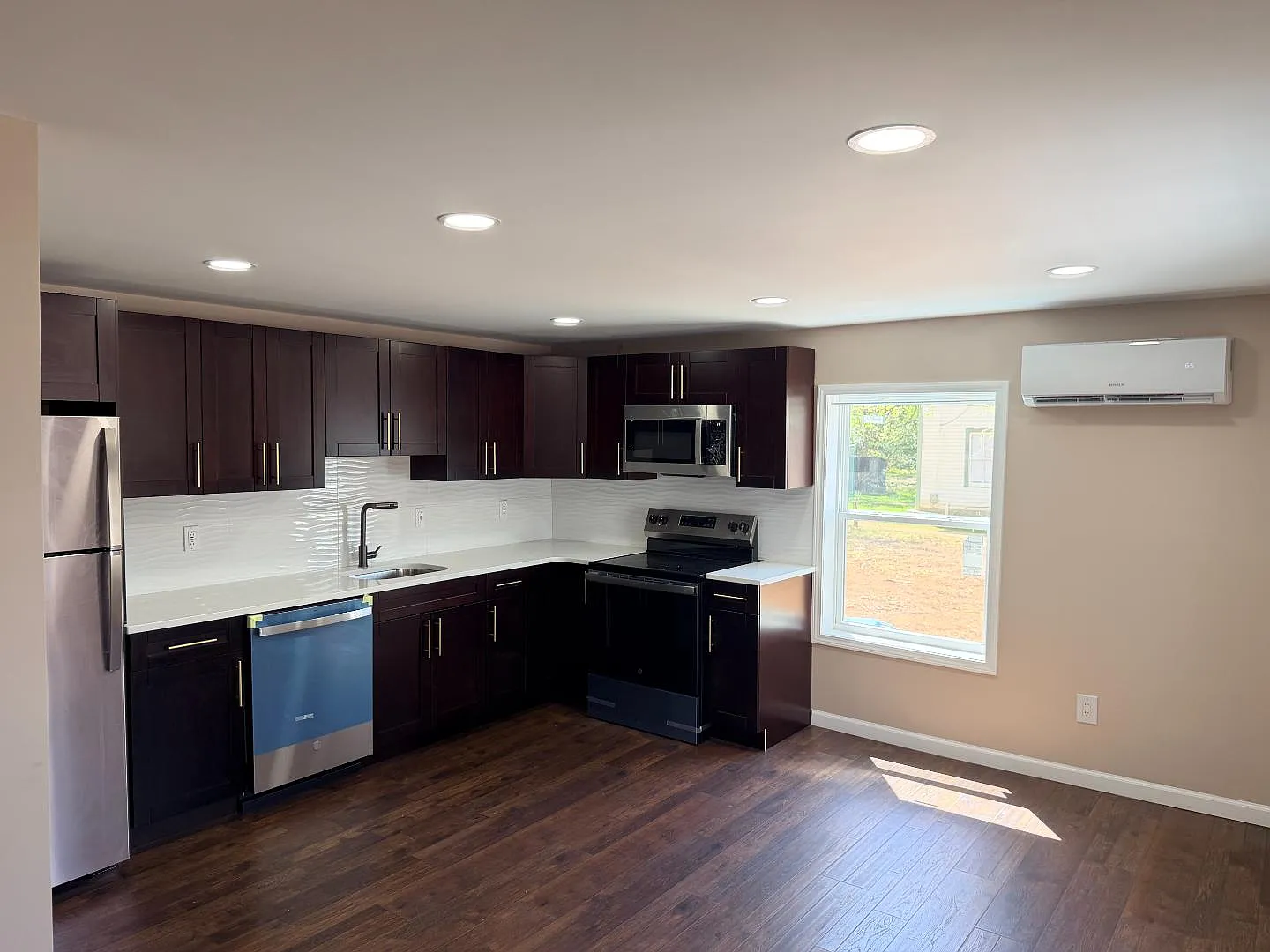 817 S Fulton St — Photo 3