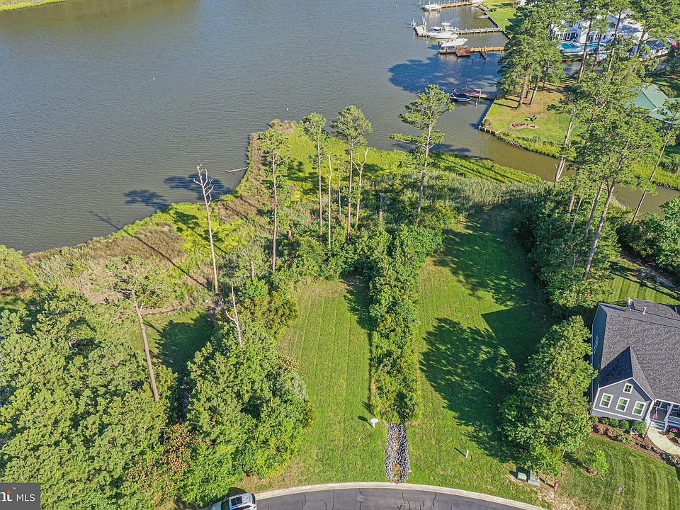 1st image of LOT 10606 259 Siren Ln