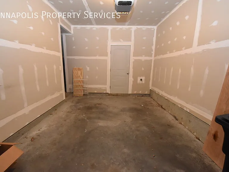 2818 Etley Ct — Photo 49