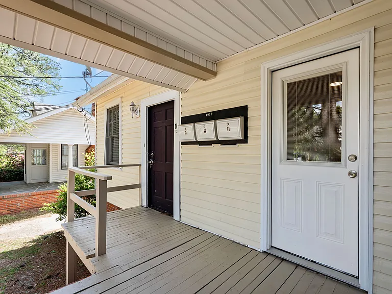 1019 W Rowan St #2 — Photo 17