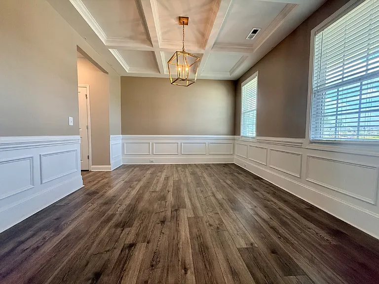 1752 Stackhouse Dr — Photo 3