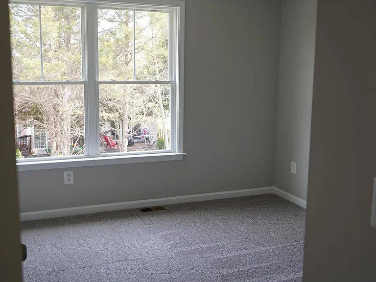 117 Coralyrose Ct — Photo 10