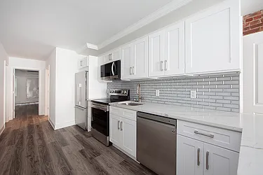 Rented by R New York