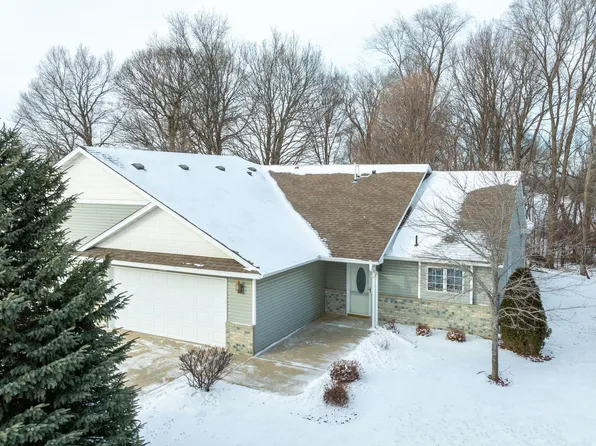 831 Deer Ct NE, Montgomery, MN 56069