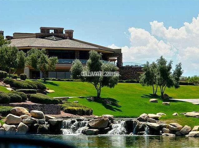 1st image of 12 Desert Highlands Dr