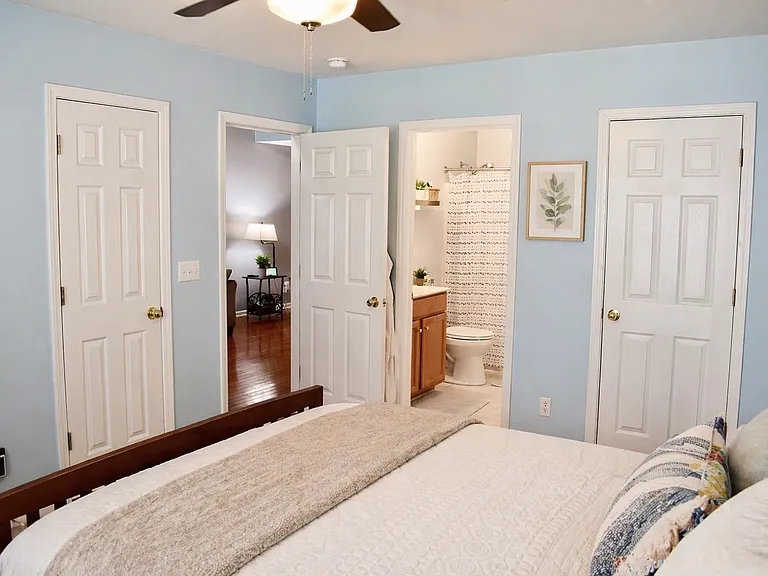 9122 Maple Grove Dr — Photo 7