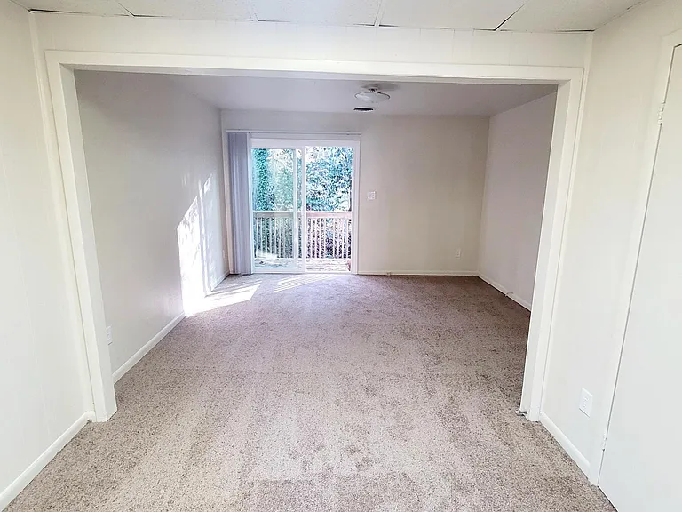 3949 Keswick Pl — Photo 4