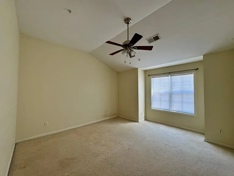 213 Chateau Pl — Photo 9