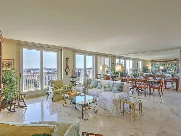 330 Concord St APT 9B, Charleston, SC 29401