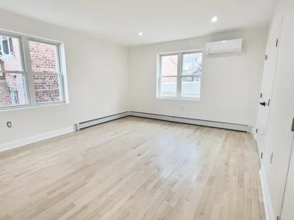 903 East 93rd Street image 9 of 50