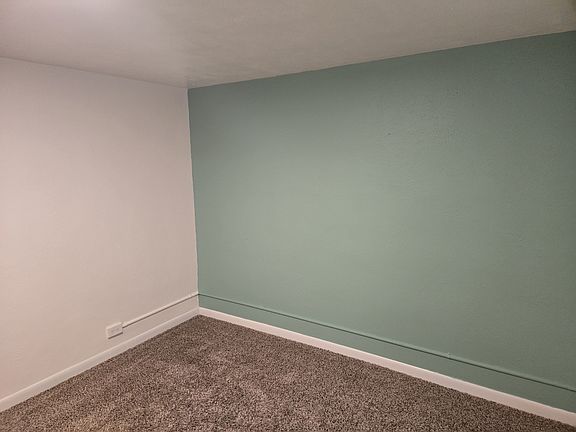 5th image of 4382 1/2 S Fox St