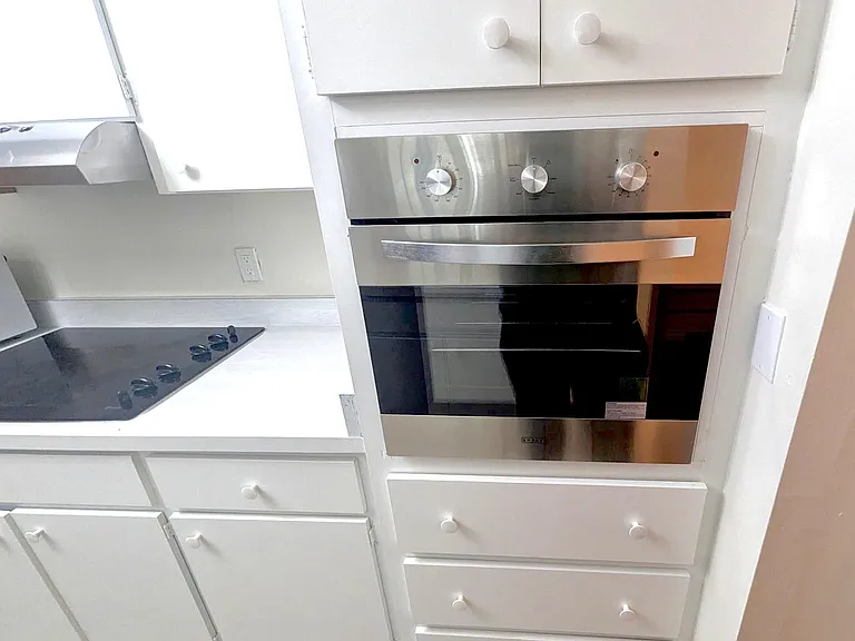 4155 Prudence Dr — Photo 25