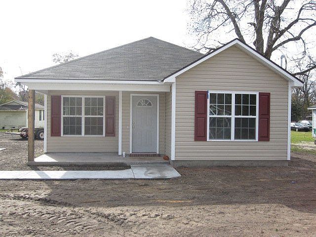 1st image of 721 E Force St