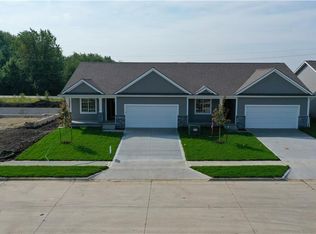 713 NE Maple St, Elkhart, IA 50073