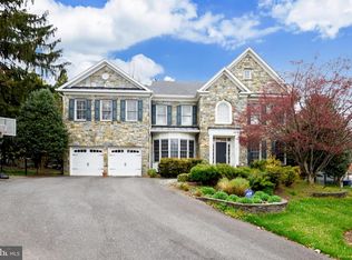 10124 Leakane Ct, Oakton, VA 22124