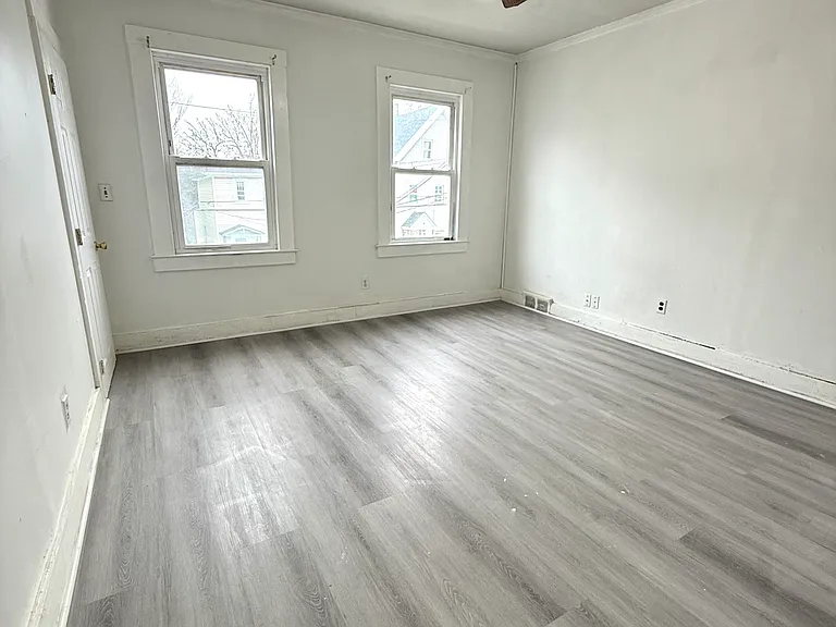 21 Edgar St #2 — Photo 10