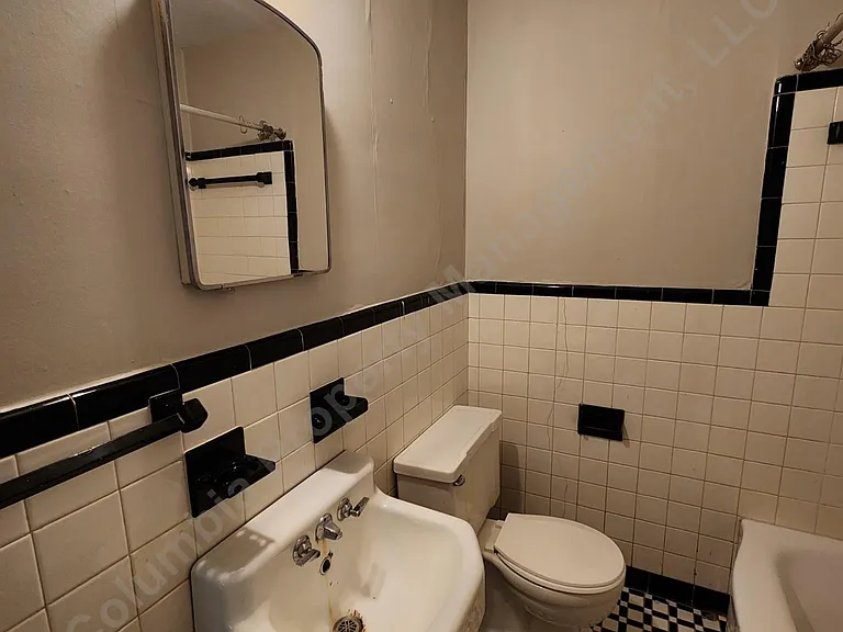 821 Arrowwood Rd — Photo 15