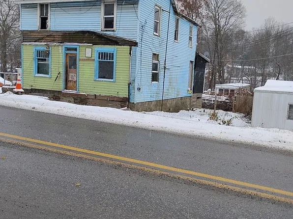 703 W State Ave, Terra Alta, WV 26764