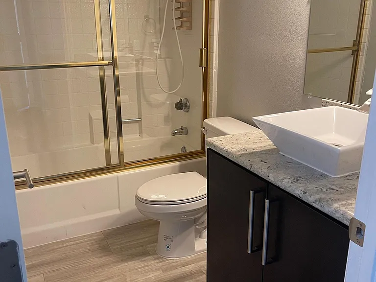 2065 Shannon Ct #1 — Photo 11