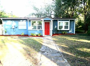 3705 Pine View Cir, Jacksonville, FL 32207