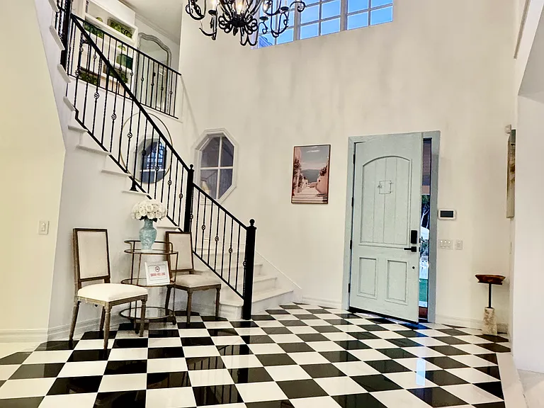 1423 Floresta Pl — Photo 39