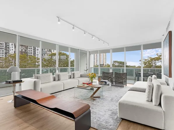 2127 Brickell Ave APT 705, Miami, FL 33129