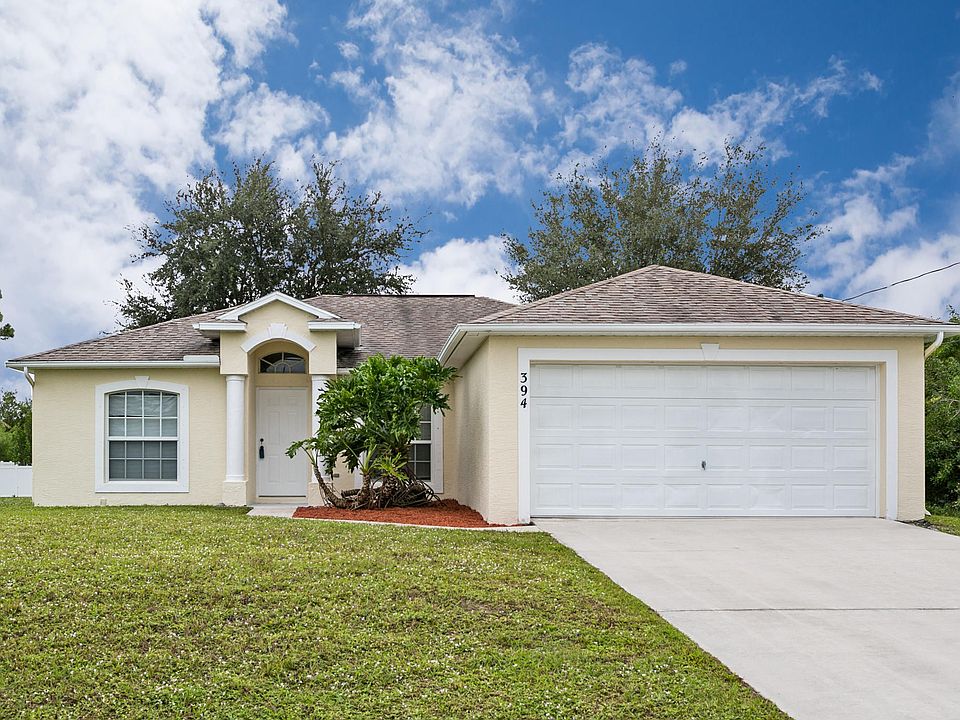 1st image of 394 SW Crawfish Dr