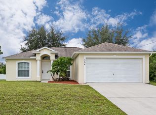 394 SW Crawfish Dr, Port Saint Lucie, FL 34953